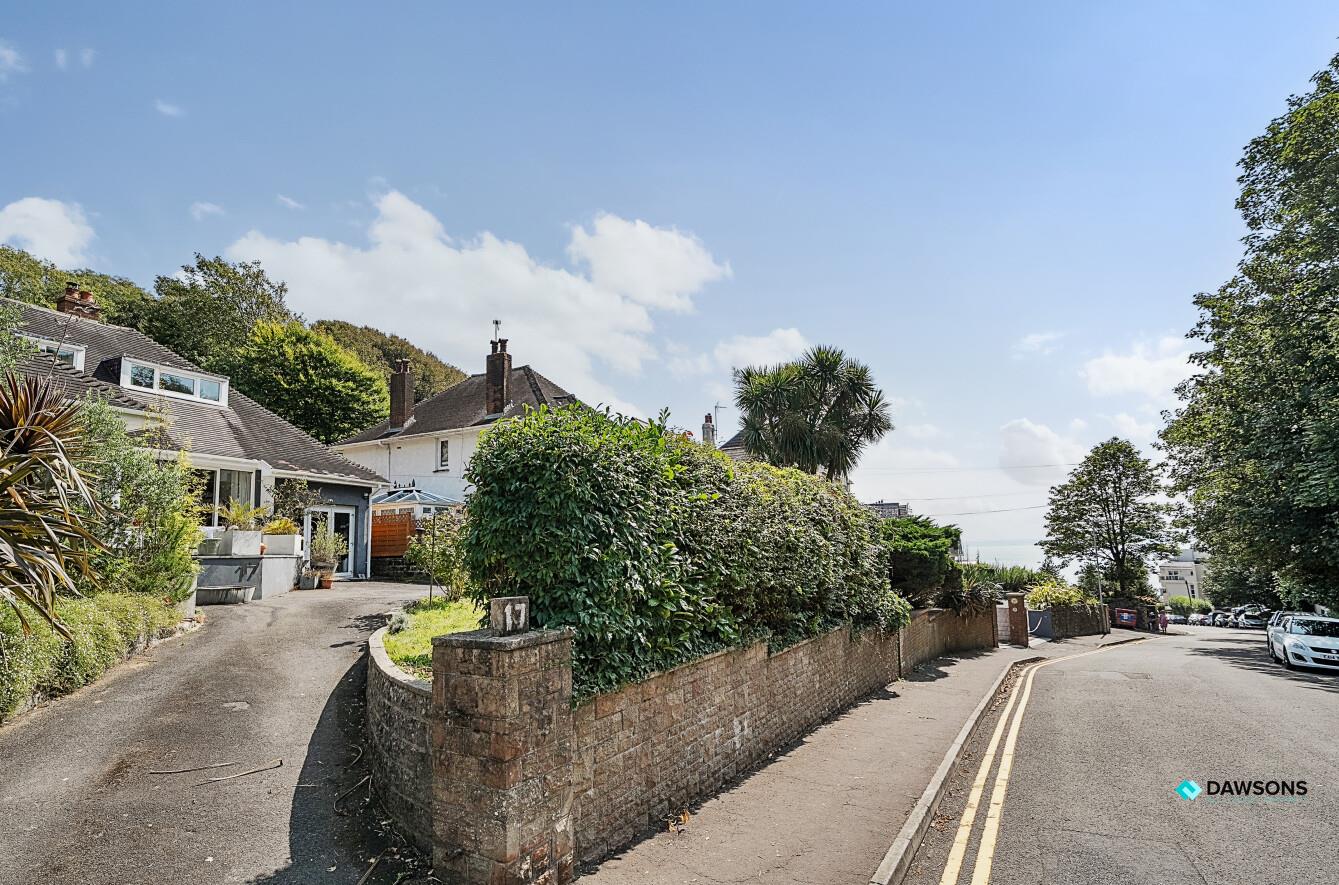 Rotherslade Road, Langland, Swansea, SA3 4QW